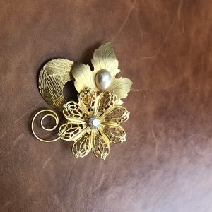 Brooch